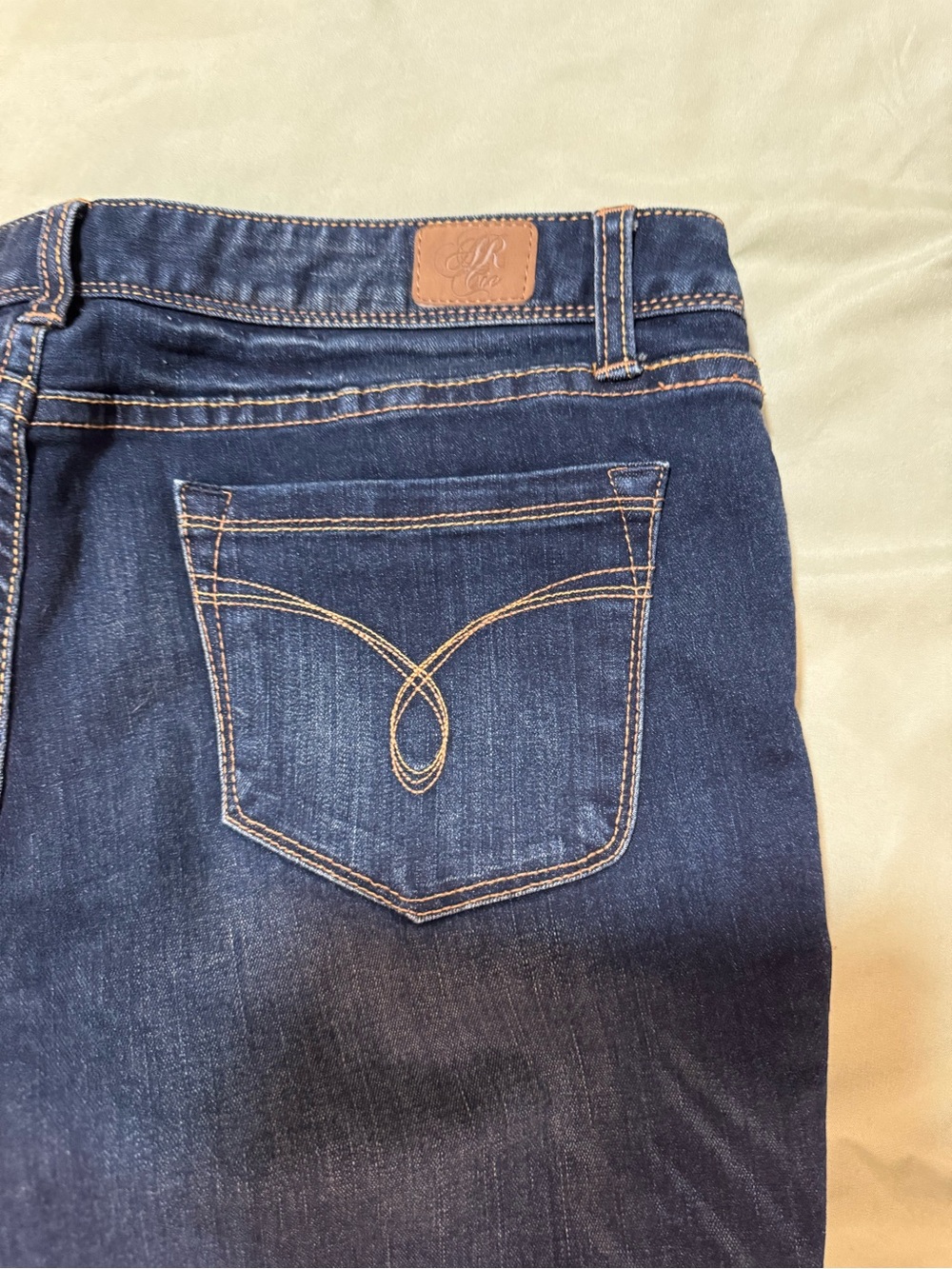 American Rag Mid Rise Jeans Dark Wash Distressed Size 11-R - Picture 8 of 10